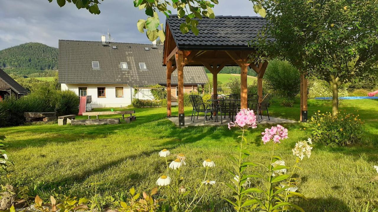 Apartman V Chaloupce Na Vrsku Bernsdorf 외부 사진